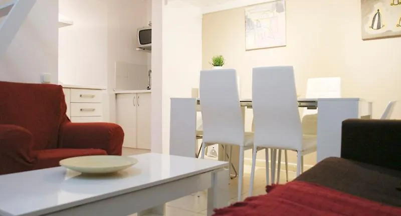 Apartaments Travessera Parc Gueell Barcelona 0*,  Spain